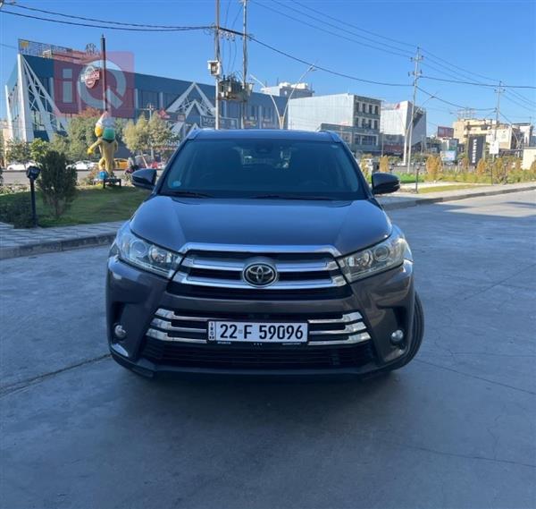 Toyota Highlander 2018 for sale in Iraq - Kirkuk